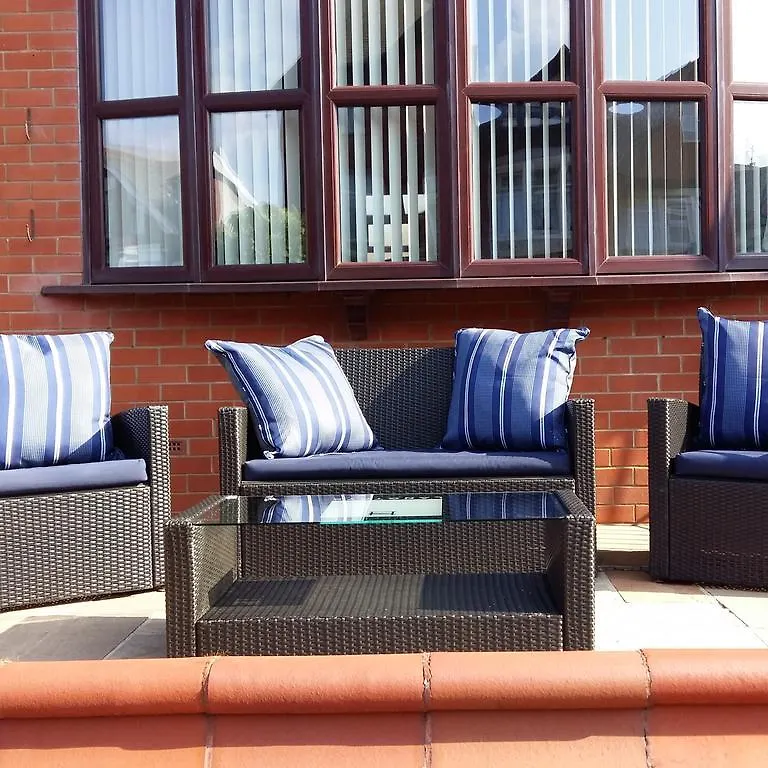 Langtrys Bed & Breakfast Blackpool 5*,